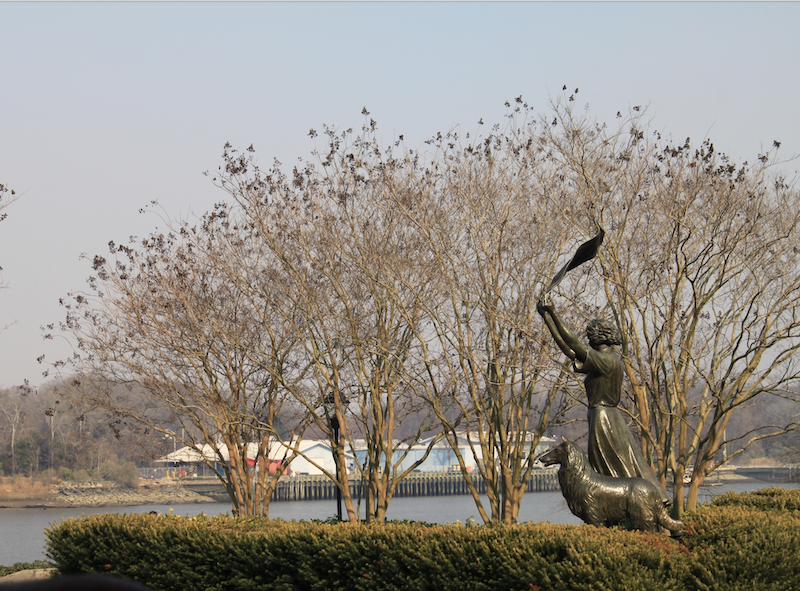 The Waving Girl on Savannah's Riverfront