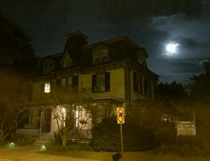 10 Haunted Inns on Maryland's Eastern Shore